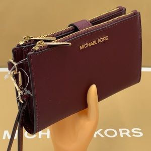 MICHAEL KORS LG DOUBLE ZIP WRISTLET DARK CHERRY MERLOT MULBERRY PHONE CASE NWT